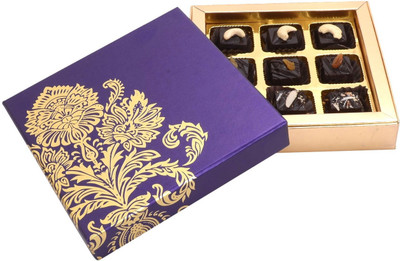 

Scrafts Festive Gifting Edible Gift Pack, 9 Chocolates in Square Decorative Paper Box Fudges(135 g)