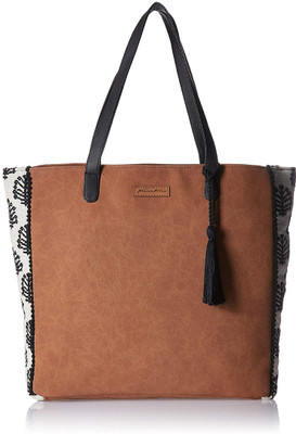 

Kanvas Katha Tote(Multicolor)