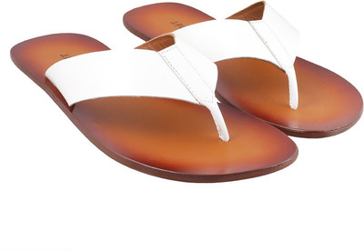 

Mochi Men 16,White Flats