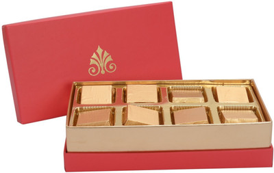 

Scrafts Festive Gifting Edible Gift Pack, 8 Chocolates in Paper Box Fudges(120 g)