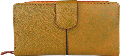 

ALW Casual Tan Clutch