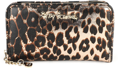 

Steve Madden Casual Brown, Gold Clutch