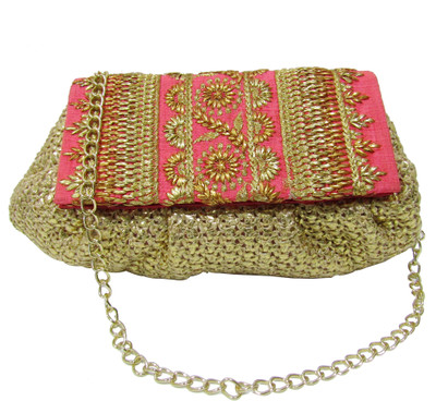

Deepsum Party Pink Clutch