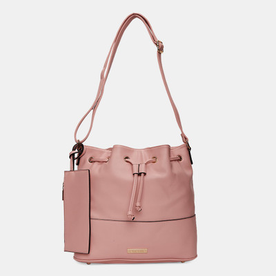 

Remanika Messenger Bag(Maroon)
