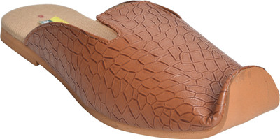 

Kolaapuri Center Men Brown Sandals