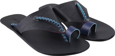 

Metro Men 11,Black Flats