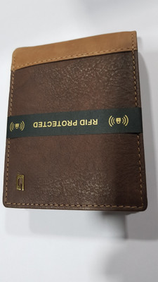 Gear Men Casual Brown Genuine Leather Wallet(3 Card Slots)