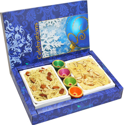 Ghasitaram Gifts Mithai hampers- Soan Papdi, Namkeen and a Set of 6 Diyas Combo(8)