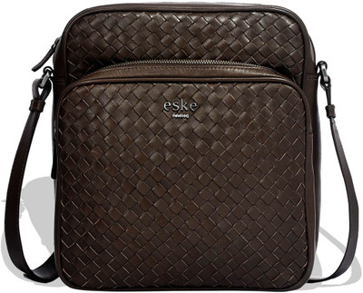Eske Sling Bag(Beige)