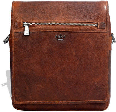 

Eske Messenger Bag(Brown)