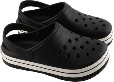 

Calamanco Men Black Clogs