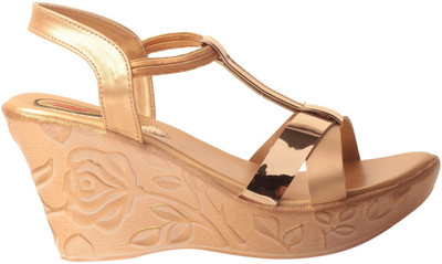 

MSC Women gold Wedges