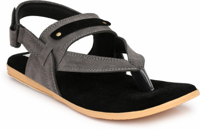 

Shoegaro Men Grey Flats