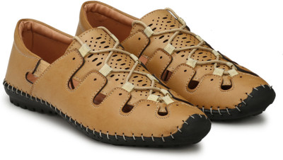 

Andrew Scott Men Beige Casual