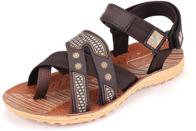

ShoetoeZ Men Brown Casual