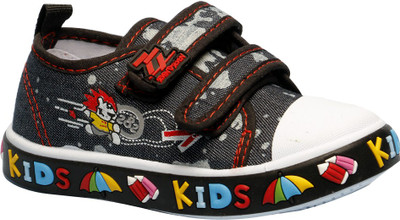 

Little Soles Boys & Girls Velcro Sneakers(Black