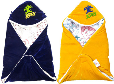 

Manzon Printed  Hooded Baby Blanket(Polyester, Multicolor