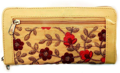 

Jmdaddictiongallery Casual, Party Beige Clutch