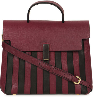 

Da Milano Shoulder Bag(Black, Purple)