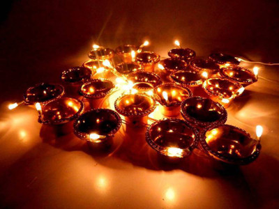 

Ganpati Enterprises 102 inch Yellow Rice Lights(Pack of 1)
