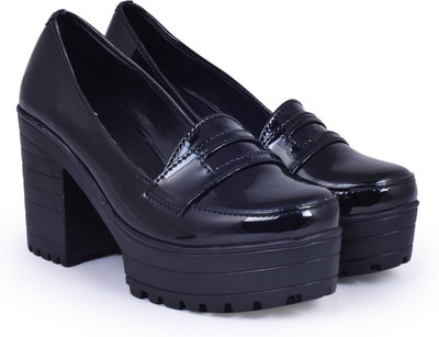 

Trendy Look 2018 Casuals For Women(Black