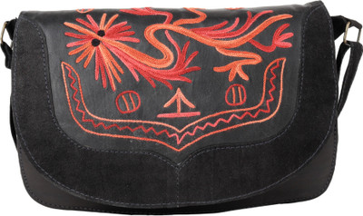 

Craftwood Women Casual Black Genuine Leather Sling Bag