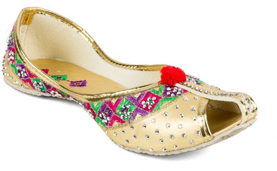 

Tashi Synthetic Leather Punjabi Jutti Jutis For Women(Gold, Golden