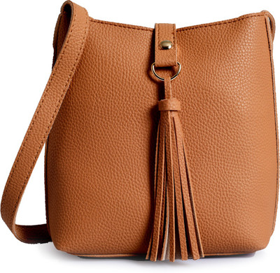 

Lino Perros Sling Bag(Tan)