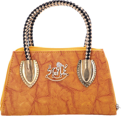 

VIRUSHKA Casual, Party, Formal, Sports Yellow Clutch
