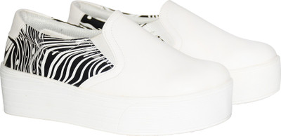 

Trendy 2018 Slip On Sneakers For Women(White