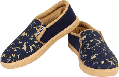 

SHOEFLY Black-613 Casuals For Men(Multicolor