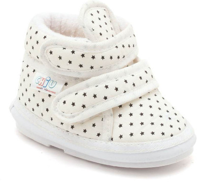 

Chiu Boys & Girls Velcro Casual Boots(White