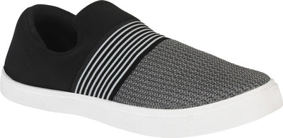 

Oricum Black-760 Slip On Sneakers For Men(Multicolor