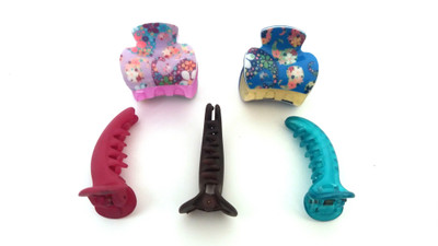 

Fashionable 3 MEDIUM KOREAN BANANA CLIP AND 2 HAIR CLUTHER Hair Claw(Multicolor)