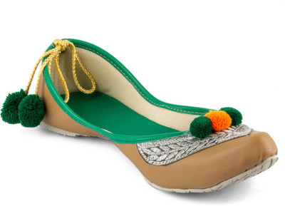 

Tashi Punjabi Jutis Party Wear For Women(Tan, Tan & green