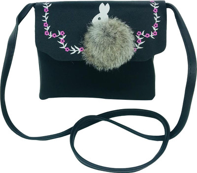 

Lelys Women Casual Black PU Sling Bag