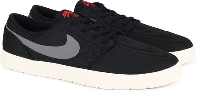 Nike SB PORTMORE II ULTRALIGHT Sneakers For Men(Black)