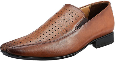 

Bata LACHEY Corporate casuals For Men(Brown