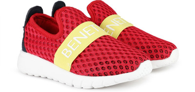 

United Colors of Benetton Boys & Girls Slip on Sneakers(Red, 902
