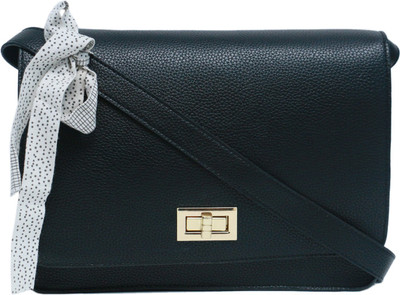 

Diwaah Sling Bag(Black)