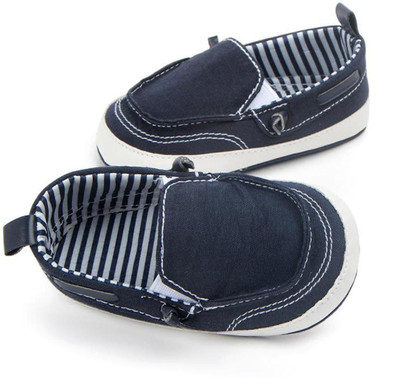 

Kitty Boys Slip on Sneakers(Blue, Navy blue
