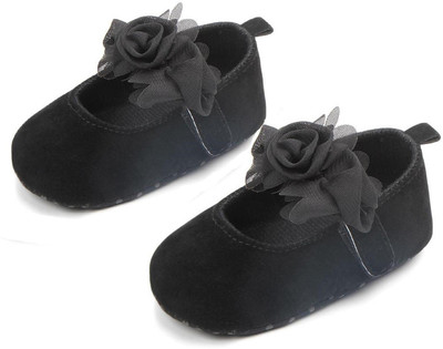

Kitty Girls Slip on Ballerinas(Black