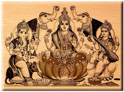 

Engraveindia ENGRVISB007 12 inch Laxmi Ji(128 MB, Wooden)