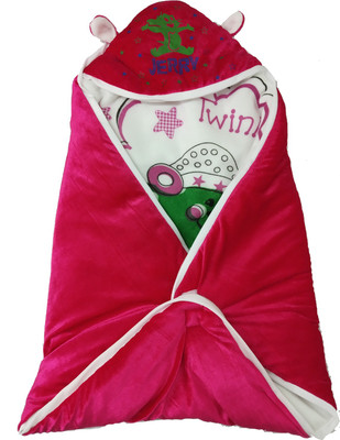 

Plado Printed  Hooded Baby Blanket(Polyester, Majanta
