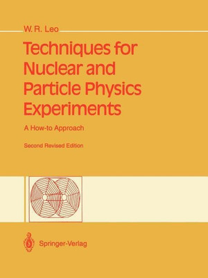 Techniques for Nuclear and Particle Physics Experiments(English, Paperback, Leo William R.)