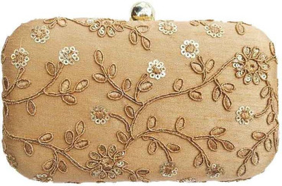 

The Indian Handicraft Store Party Beige Clutch