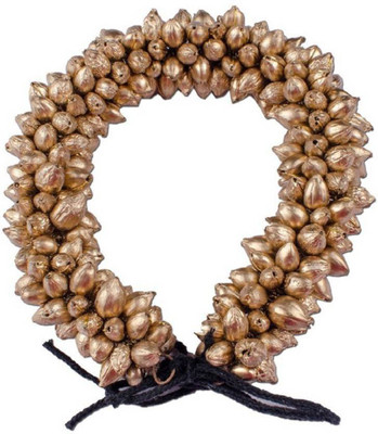 

Pelo Party Wear Hair Bun Accessories Designer Gajra For Women Wedding Hair Accessory Set(Gold)