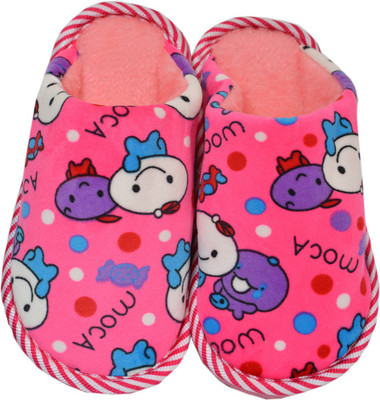 

Crux & Hunter Boys & Girls Slip On Slipper Flip Flop(Pink