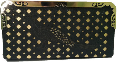 

Capreo Casual Black Clutch