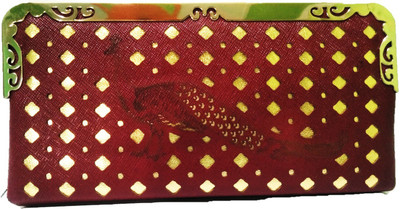 

Capreo Casual Maroon Clutch